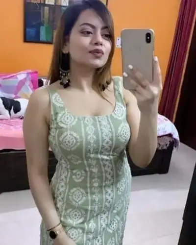 Call Girl in Bari